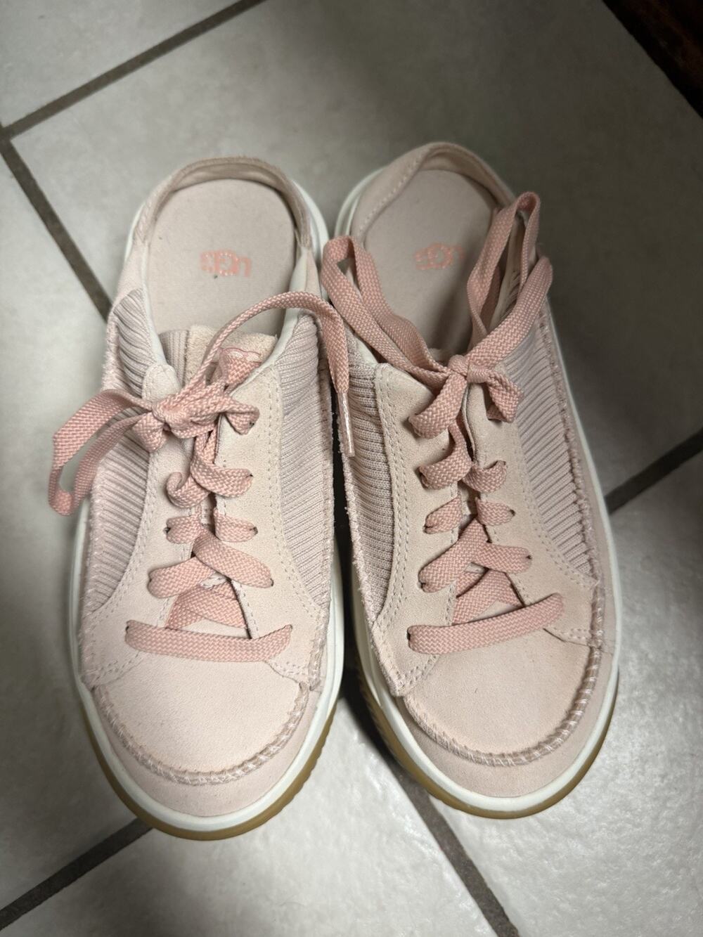 UGG Ez-Duzzit Sneaker Mule Shoes Womens Sz 5 Pink Teacup Rose Suede Lace Up